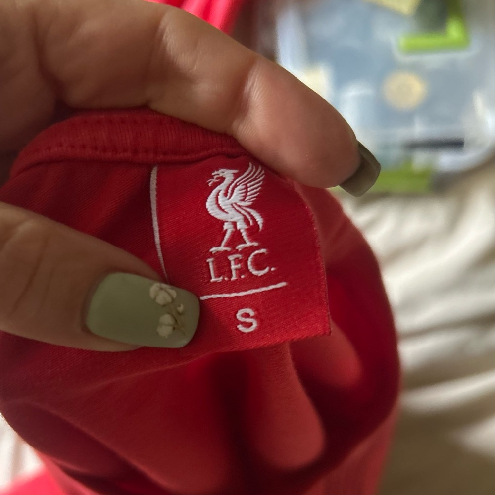 L.F.C. Liver Bird Red T-Shirt - Picture 4 of 4